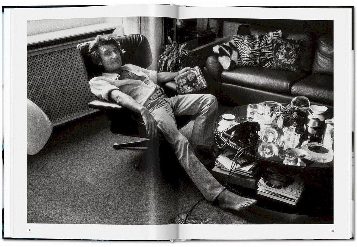 Книга Helmut Newton & Alice Springs.&nbsp;Us and Them купить,NaN