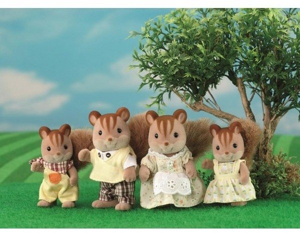Sylvanian Families Семья белок 8 см купить,NaN