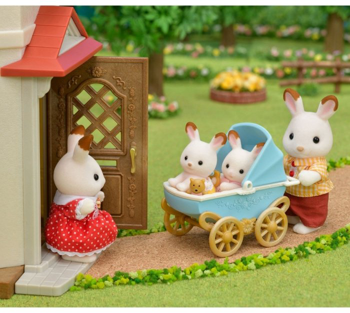 Фигурка Sylvanian Families ДВОЙНЯШКИ В КОЛЯСКЕ 5 см 2 шт купить,NaN
