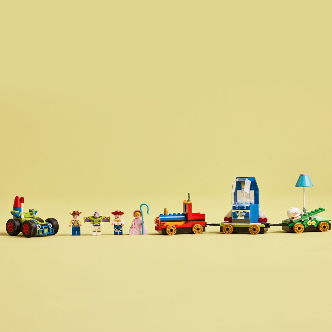 Конструктор LEGO Праздничный поезд "История игрушек" Disney, деталей 206 шт купить,NaN