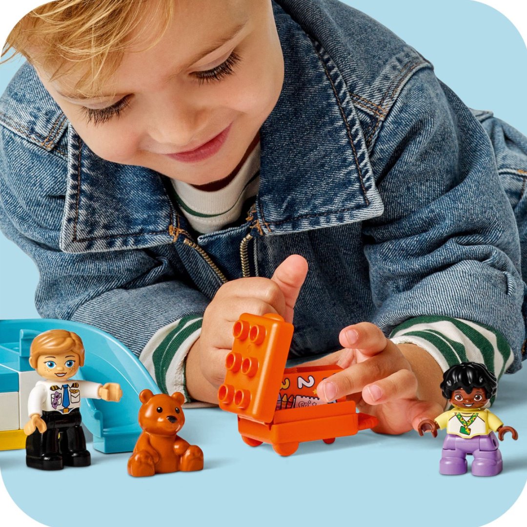 Конструктор LEGO Первый визит в аэропорт DUPLO, деталей 23 шт купить,NaN