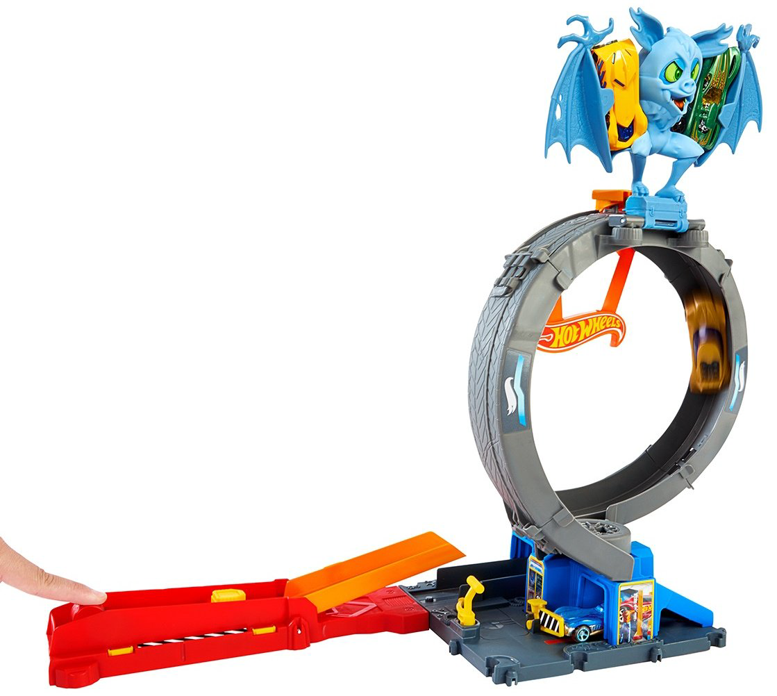 Hot Wheels Атака летучей мыши на магазин шин HTN780, пластик, металл, мультиколор купить,NaN