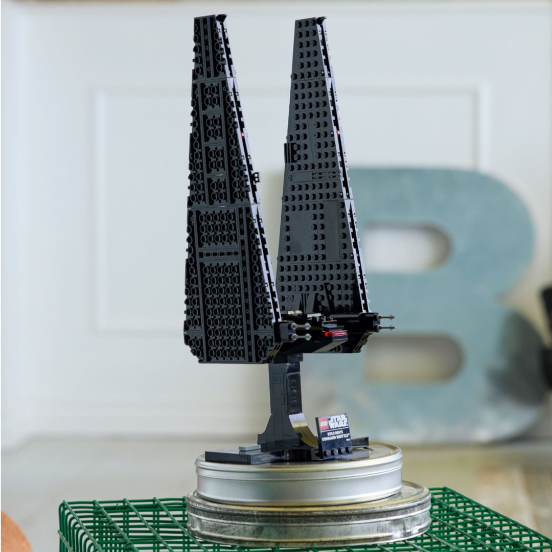 Конструктор LEGO Командный шаттл Кайло Рена , деталей 386 шт купить,0