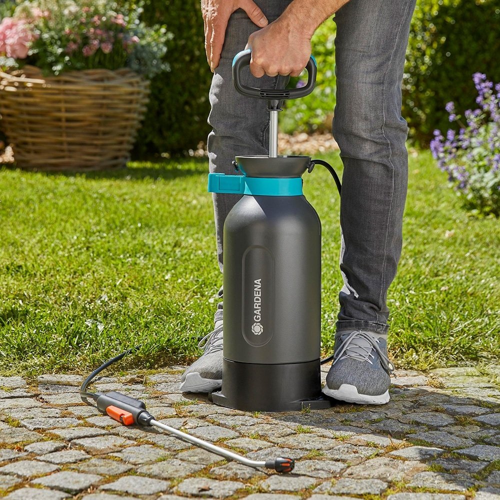 Опрыскиватель GARDENA механический 11130-20 - ForteMarket Опрыскиватель GARDENA механический 11130-20 купить,0