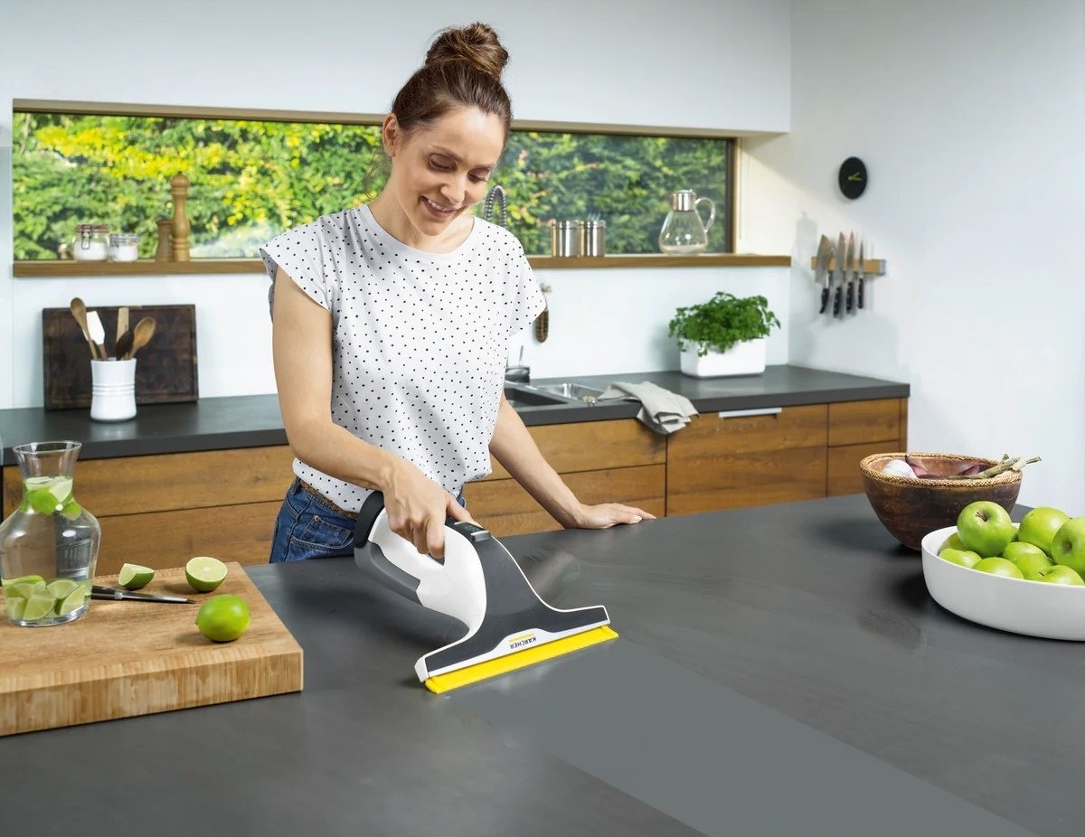 Стеклоочиститель Karcher WV 6 Plus 1.633-741.0 белый купить,0
