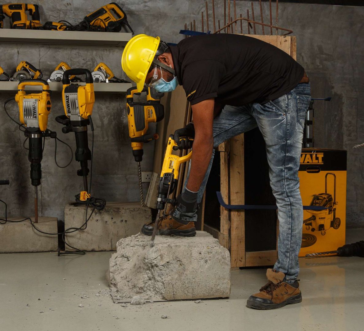 Перфоратор DeWALT DCH133N-XJ Yellow 1 Дж, SDS-Plus купить,NaN