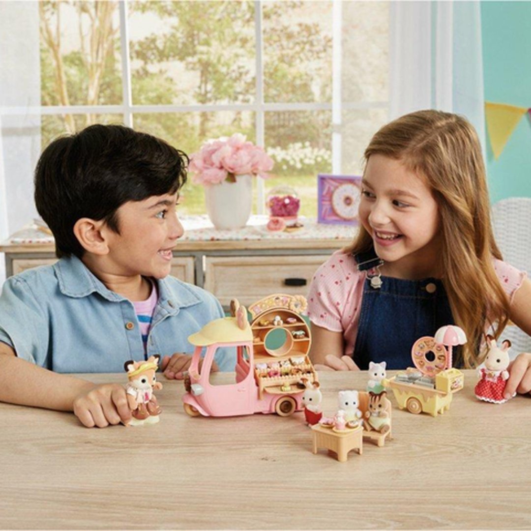 Набор Фургончик с пончиками Sylvanian Families купить,0