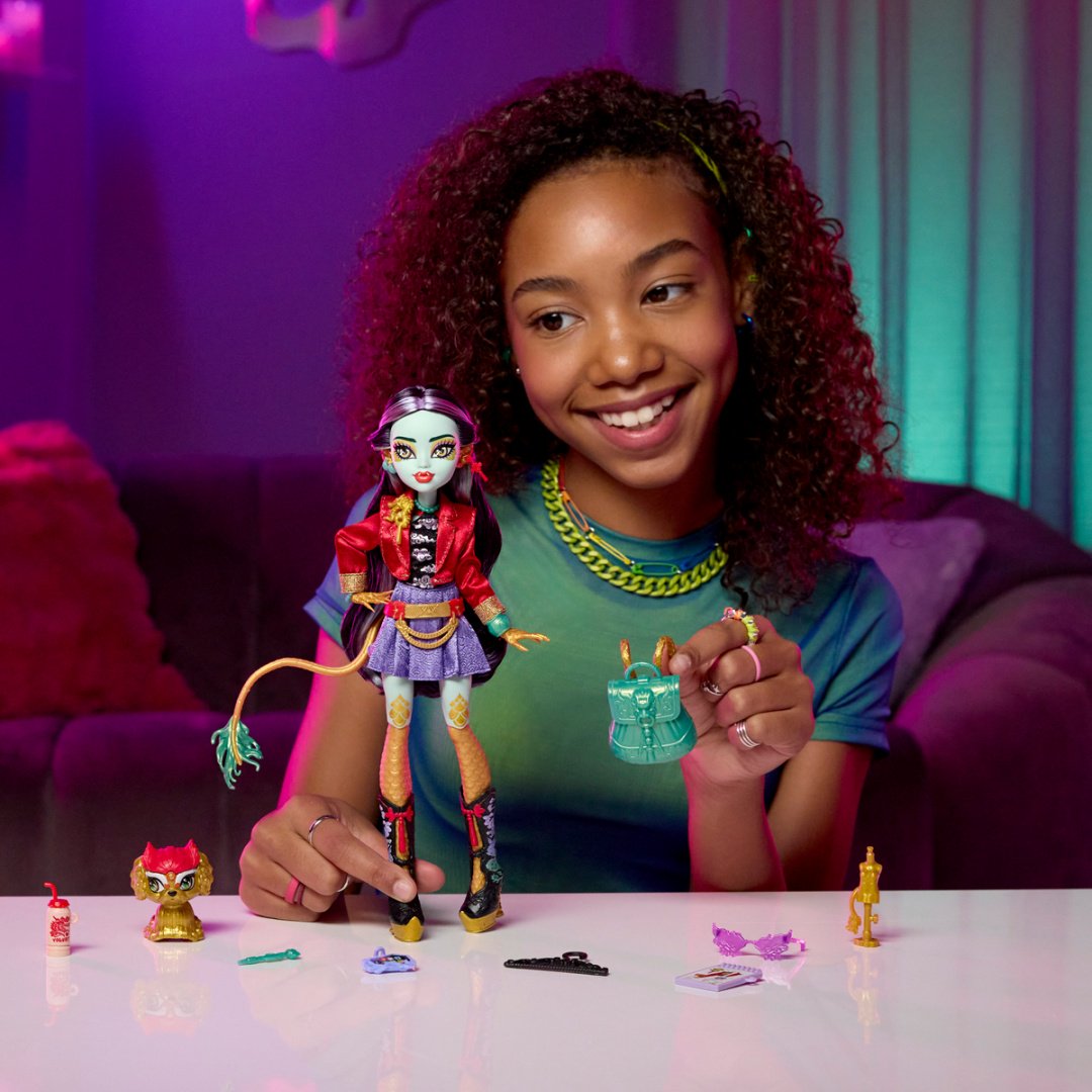 Кукла-модель Monster High Джинафаер Лонг с питомцем «Юнь-Юнь» 28 см купить,0