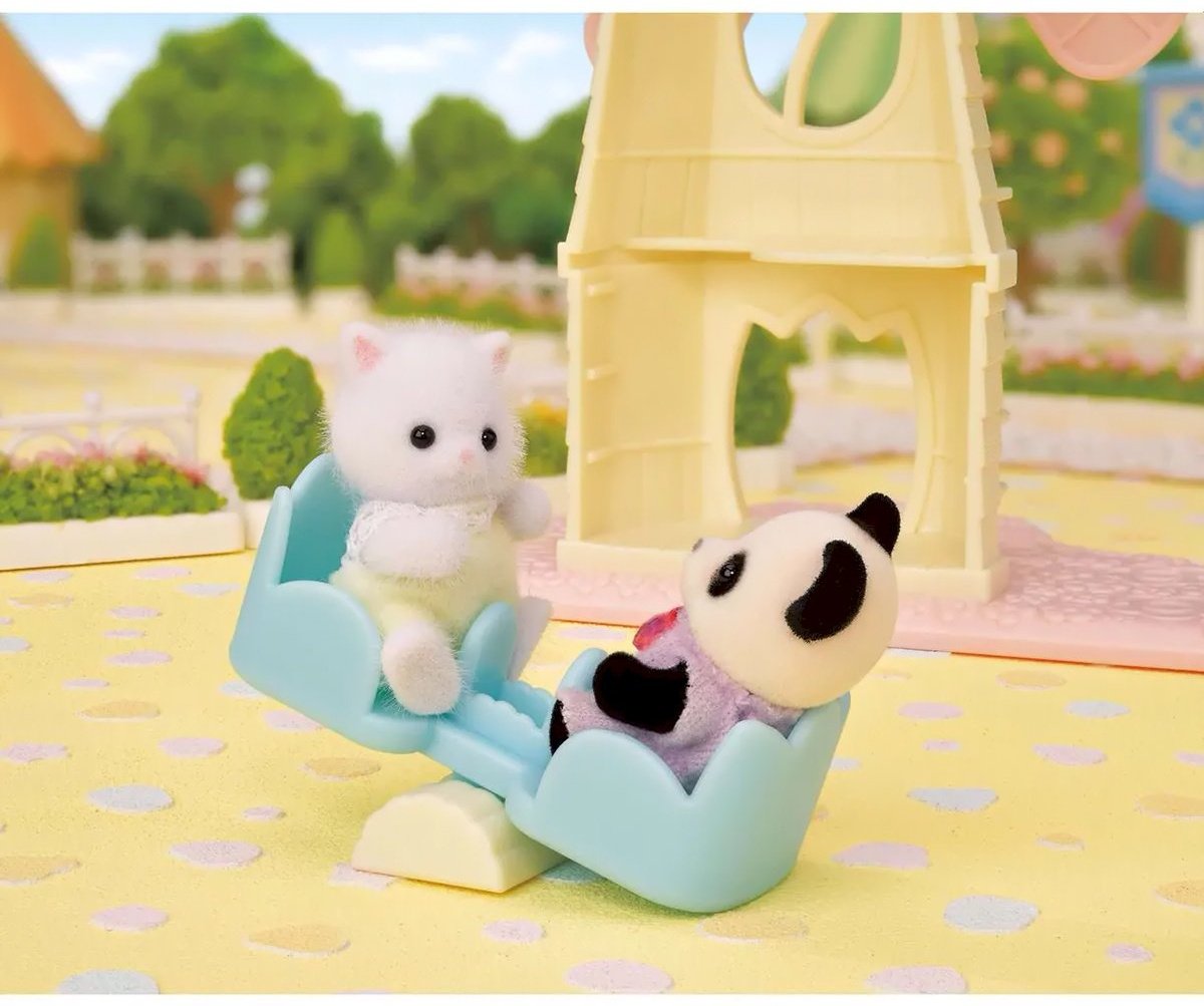 Набор Sylvanian Families: Игровая площадка "Ветряная мельница"  Sylvanian Families 5526 купить,0