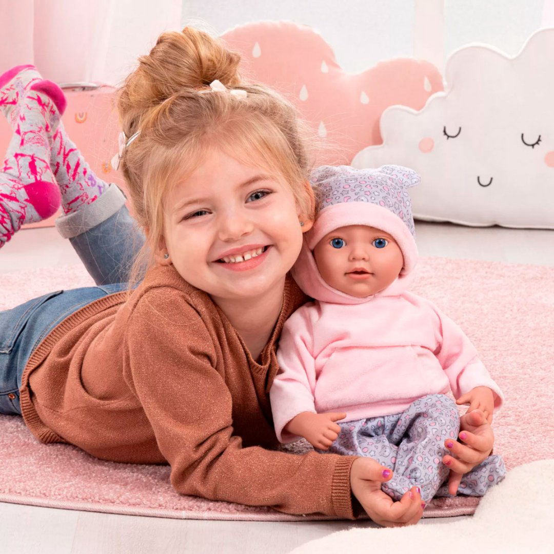 Пупс Bayer Dolls с мягким телом в плюшевой кофте 38 см купить,NaN