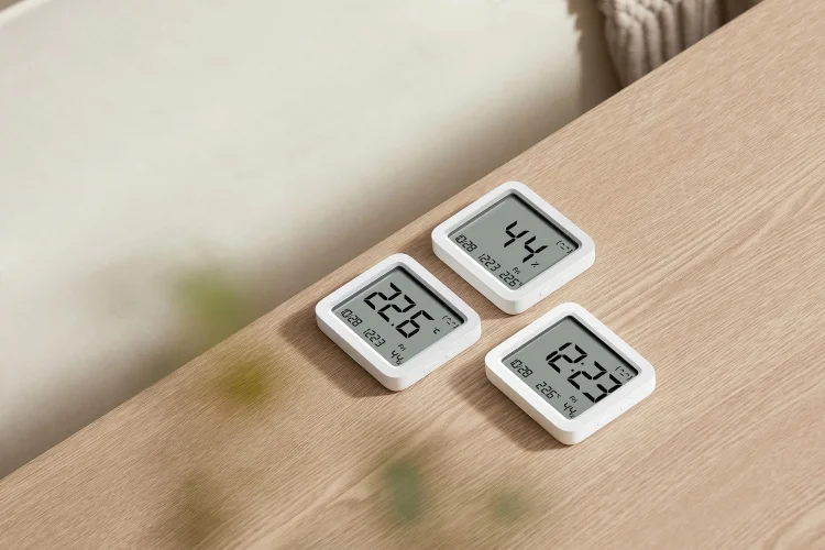 Датчик температуры и влажности Xiaomi Smart Temperature and Humidity Monitor 3 белый