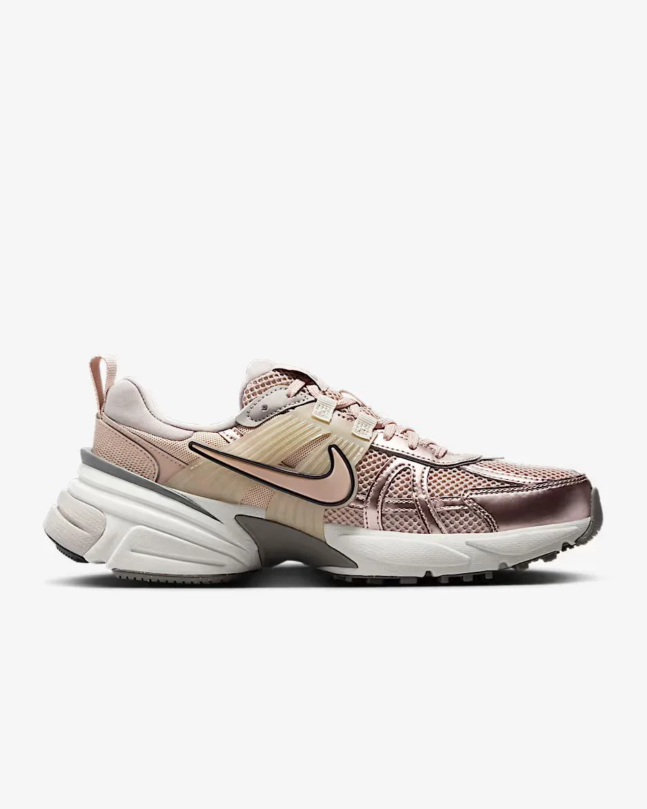 Кроссовки Nike V2K Run FD0736-201 pink 38