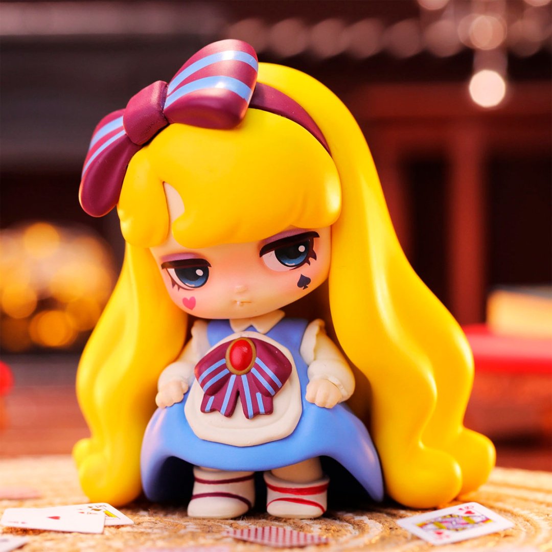 Фигурка Lilith. Midnight Tea Party 8 см 1 шт купить,NaN