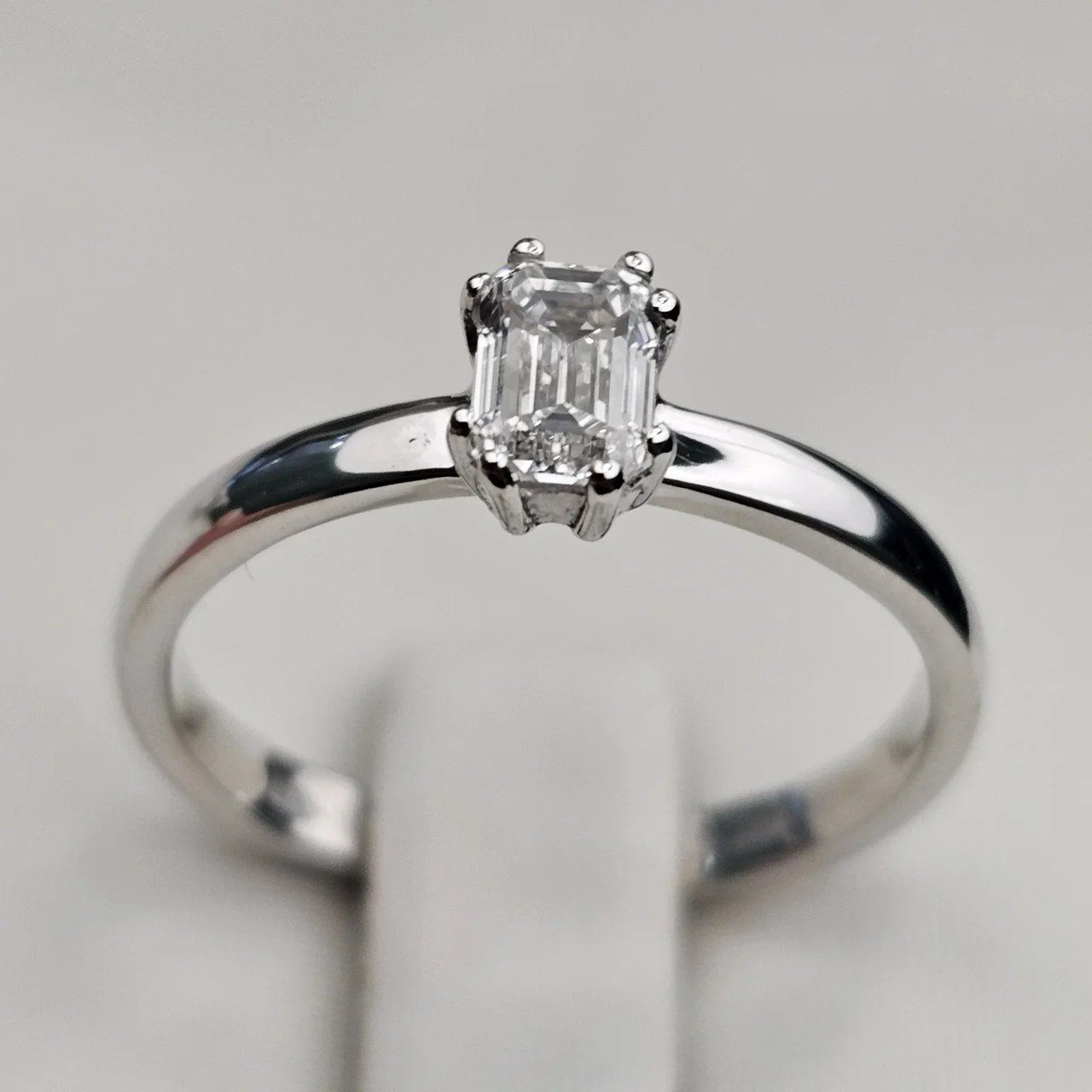 Кольцо Deimantas 111632280 16,5р 2,19гр 0,44ct. купить,NaN