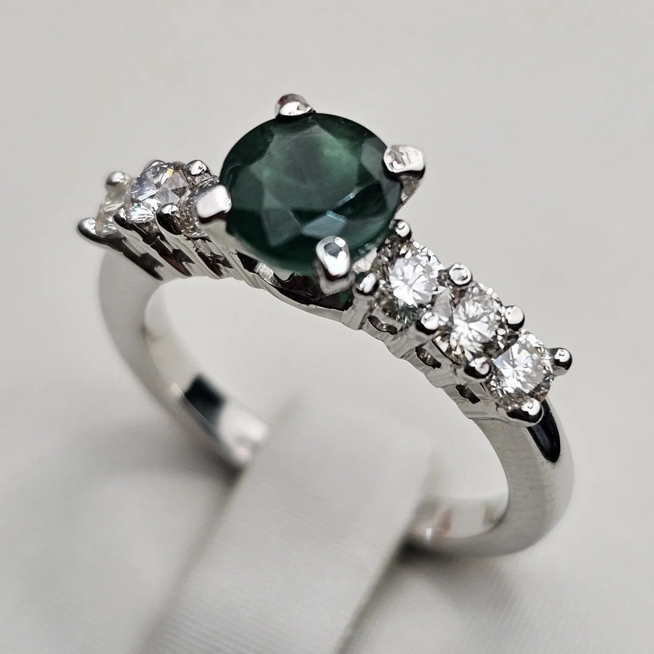 Кольцо Deimantas 111471749 16,5р 3,65гр 0,83ct 0,6ct. купить,NaN