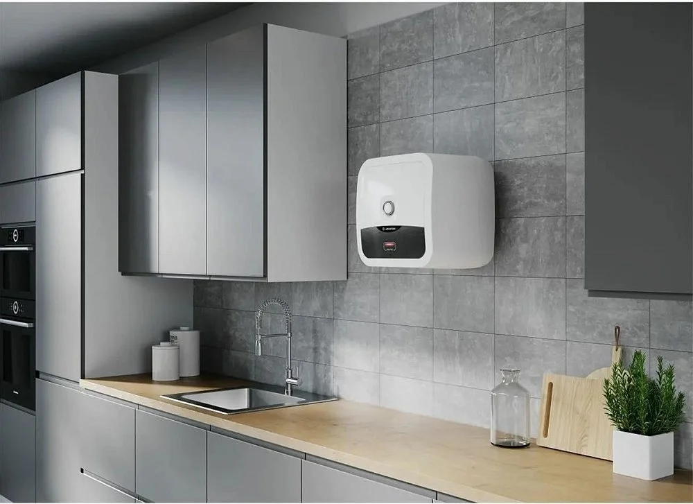 Водонагреватель Ariston ABS ANDRIS2 R 15 U белый
