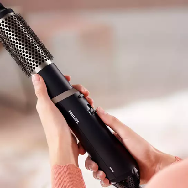 Фен-щетка Philips BHA301/00 черно-золотистый купить,34434