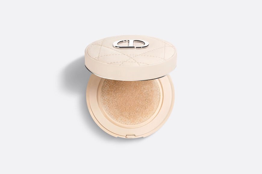 Пудра Dior Forever Cushion Powder рассыпчатая 030 Medium бежевый