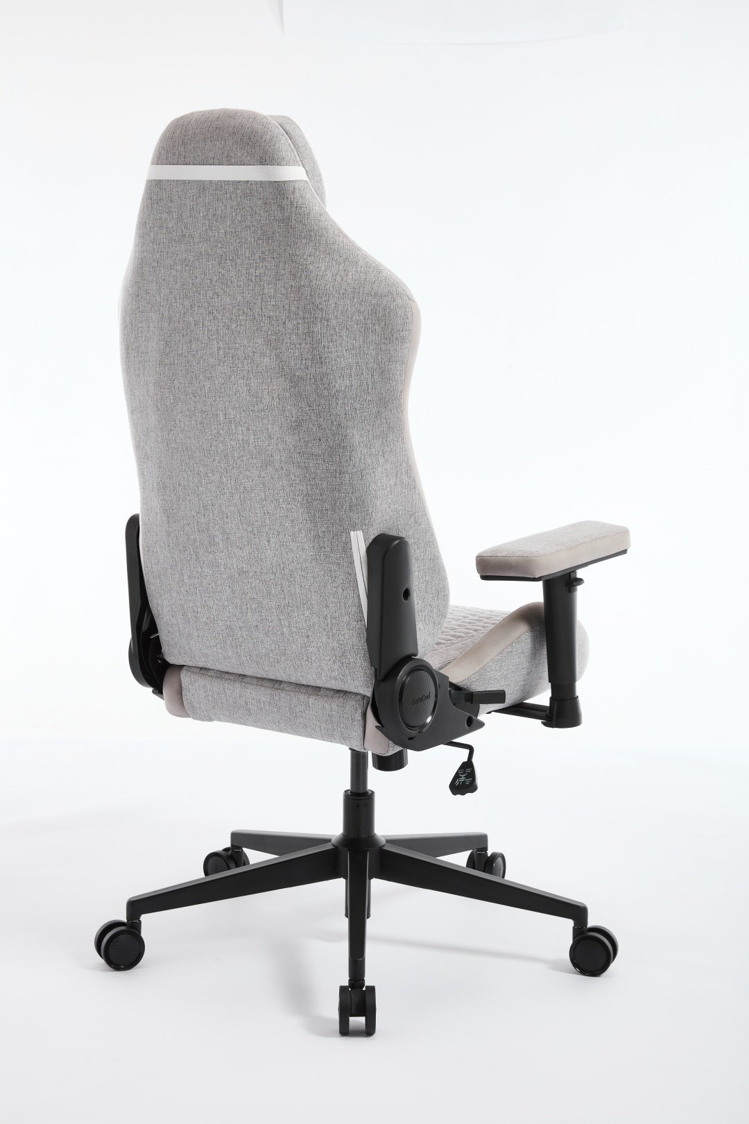 Игровое кресло AeroCool CROWN Loft Light Grey, черный, серый