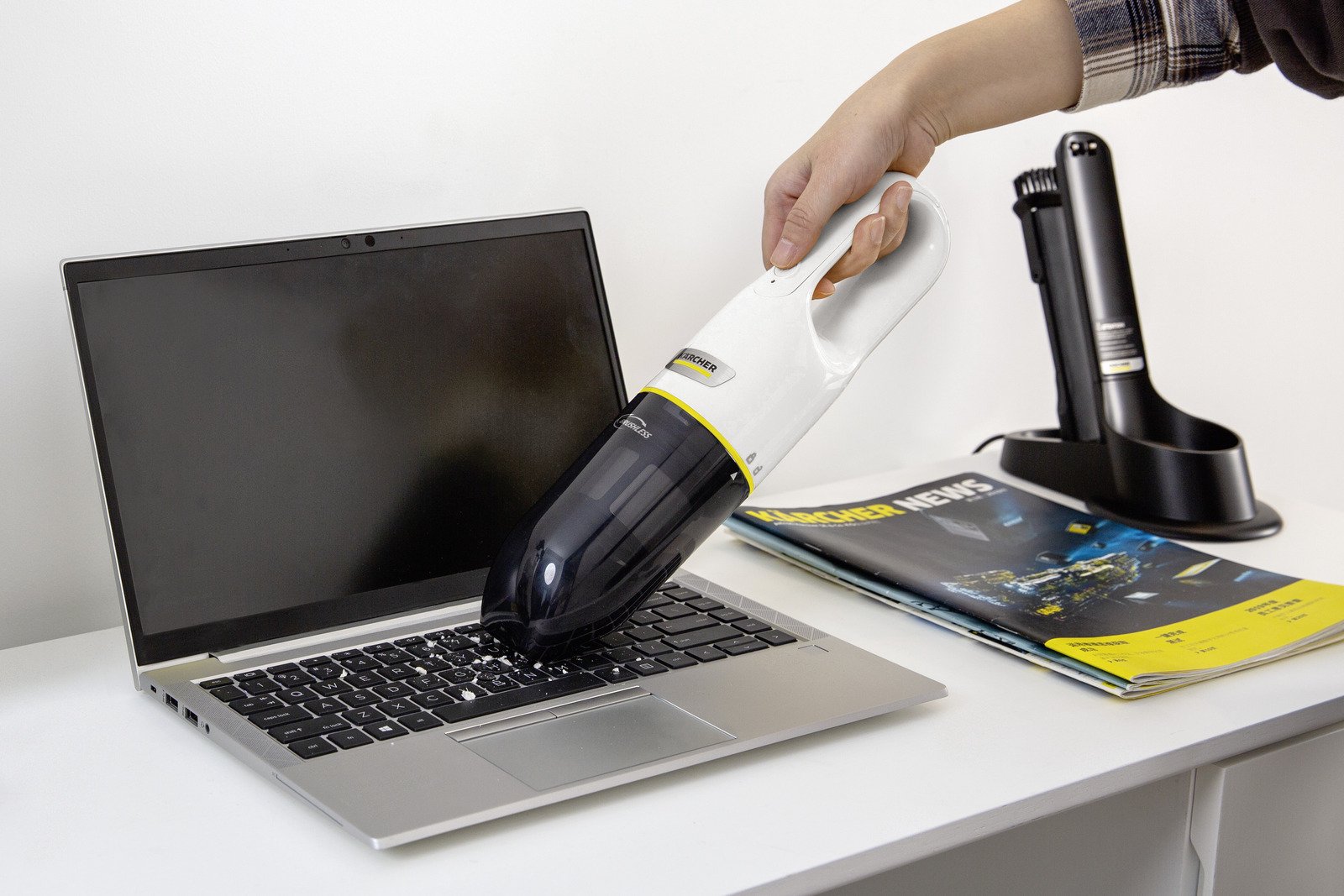 Пылесос Karcher CVH 2 Premium белый
