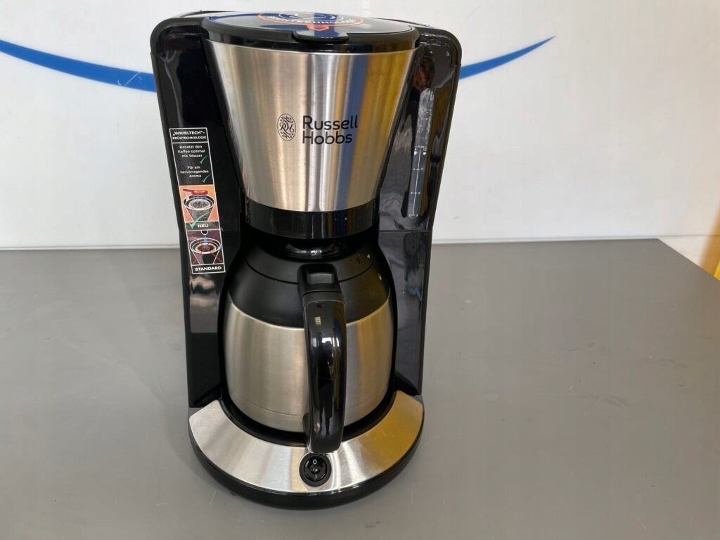 Кофеварка Russell Hobbs 24020-56 мультиколор, черный купить,NaN