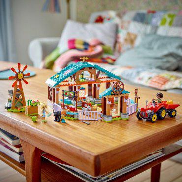 LEGO Приют для сельскохозяйственных животных Friends 42617, деталей 489 шт купить,NaN