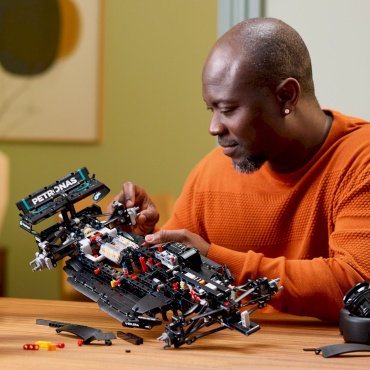 LEGO Гоночный автомобиль Mercedes Формулы-1 Technic 42171, деталей 1642 шт купить,NaN