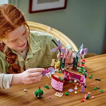 LEGO Цветочный горшок Изабеллы Disney 43237, деталей 641 шт купить,NaN