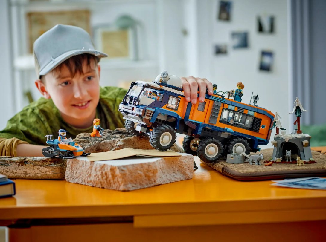 Конструктор LEGO Арктический грузовик, деталей 1057 шт купить,NaN