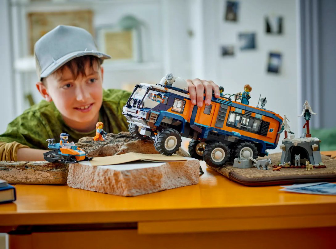 Конструктор LEGO Арктический грузовик, деталей 1057 шт купить,NaN