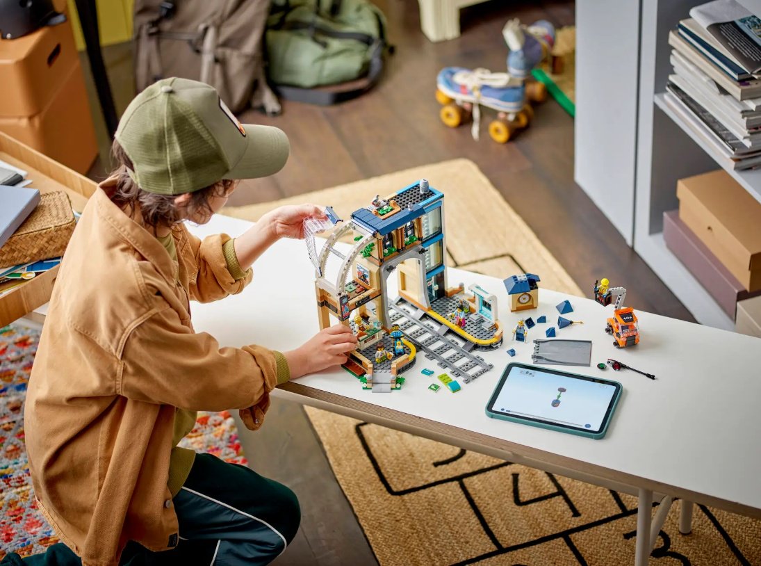 Конструктор LEGO Центральный железнодорожный вокзал, деталей 752 шт купить,NaN