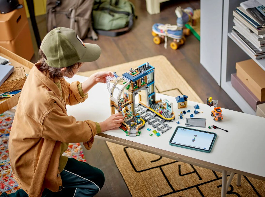 Конструктор LEGO Центральный железнодорожный вокзал, деталей 752 шт купить,NaN
