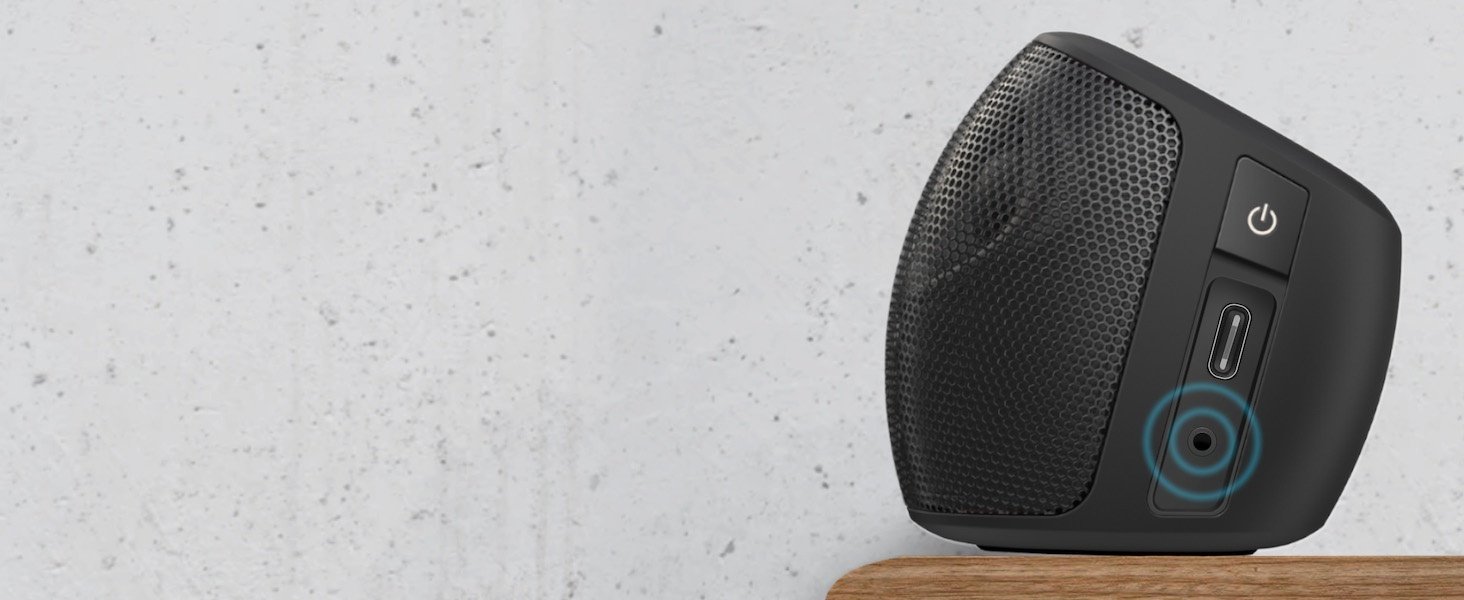 Портативная колонка Anker Soundcore Motion+ черный - ForteMarket Портативная колонка Anker Soundcore Motion+ черный купить,0
