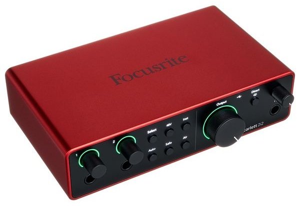 Звуковая карта Focusrite Scarlett 2i2 4th Generation