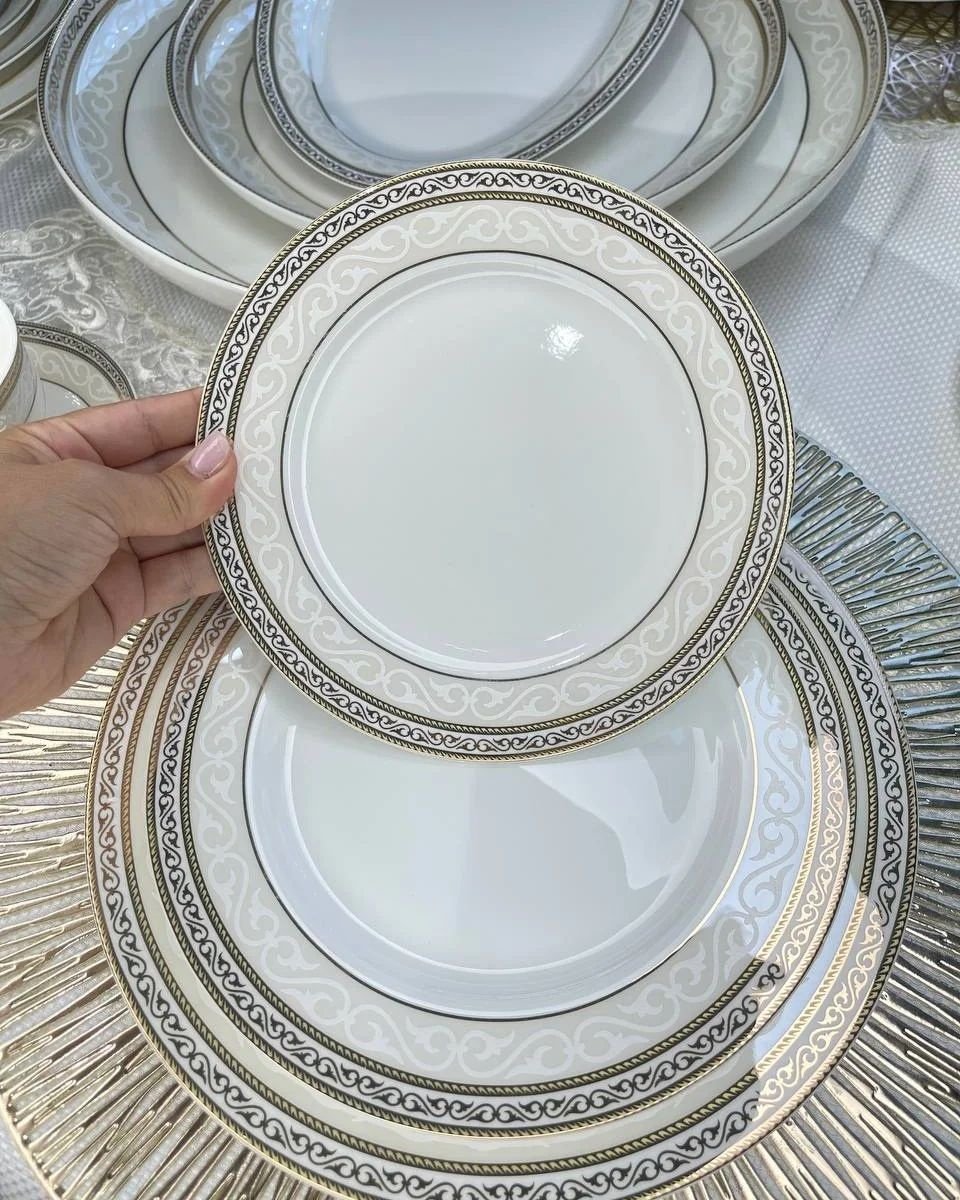 Сервиз на 12 персон Porcelain Золотая отводка узоры, предметов: 105, чайно-столовый, фарфор - ForteMarket Сервиз на 12 персон Porcelain Золотая отводка узоры, предметов: 105, чайно-столовый, фарфор купить,0
