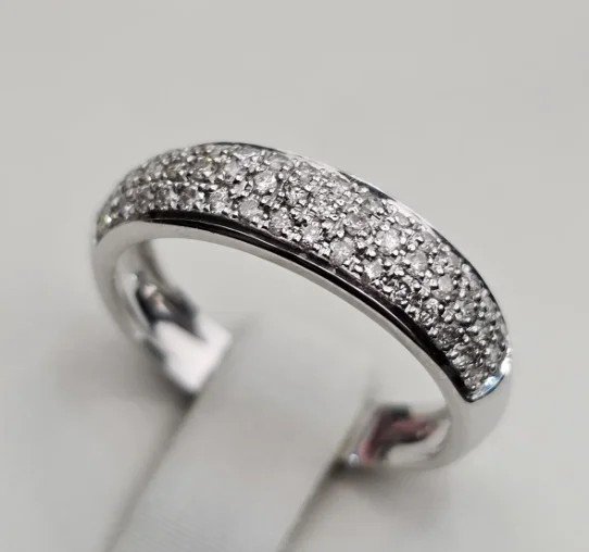 Комплект Deimantas 111340739 17р 0,38ct 0,56ct. купить,NaN