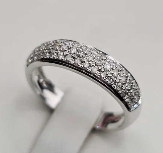 Комплект Deimantas 111340739 17р 0,38ct 0,56ct. купить,NaN