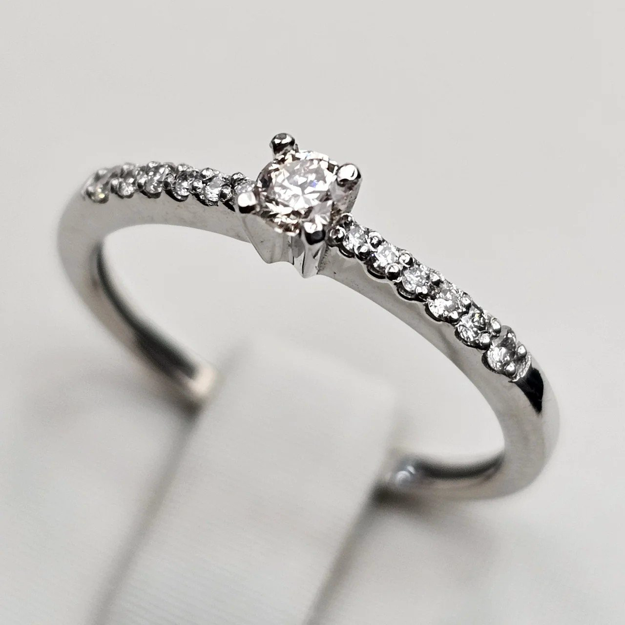 Кольцо Deimantas 111434491 16,5р 1,52гр 0,1ct. купить,NaN