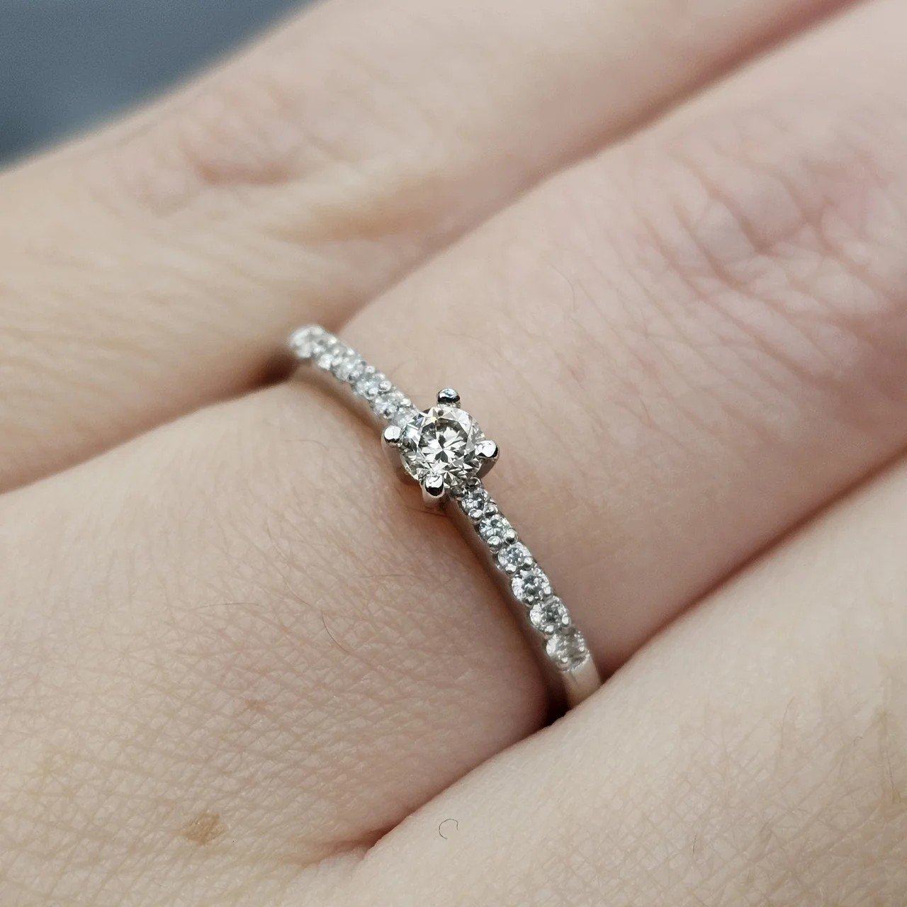 Кольцо Deimantas 111434491 16,5р 1,52гр 0,1ct. купить,NaN