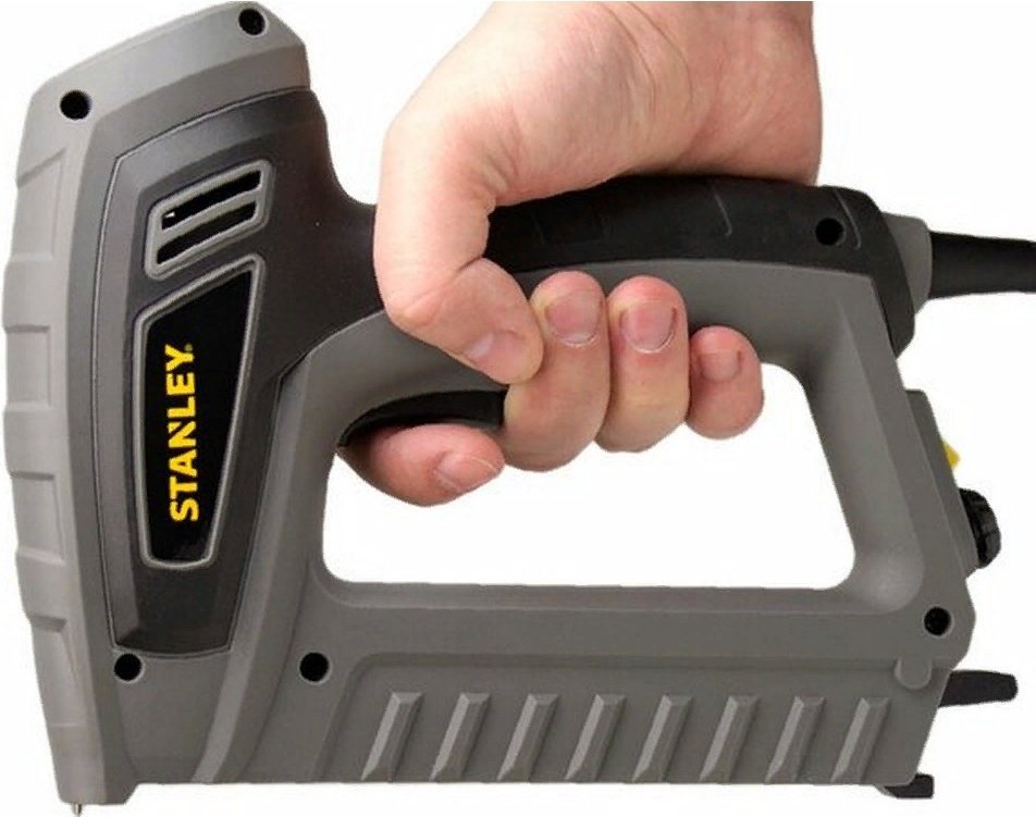Скобозабиватель STANLEY сетевой STHT6-70414 - ForteMarket Скобозабиватель STANLEY сетевой STHT6-70414 купить,0