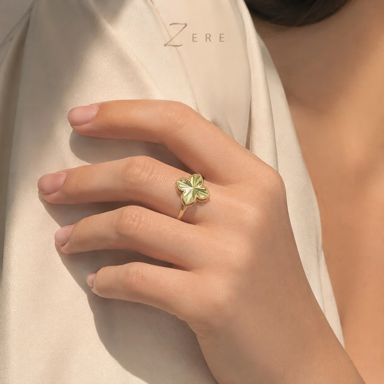 Серьги Zere ZR130606 цветок золото 18.5р 1.73гр купить,144375