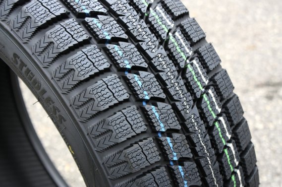 Шина Toyo Observe GSi5 245/70 R16  107S зимняя купить,61971