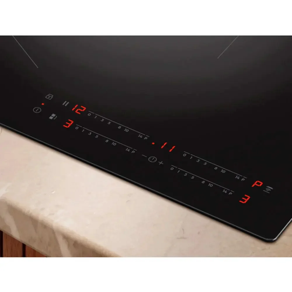 Варочная поверхность Electrolux EIV 83443 CT черная