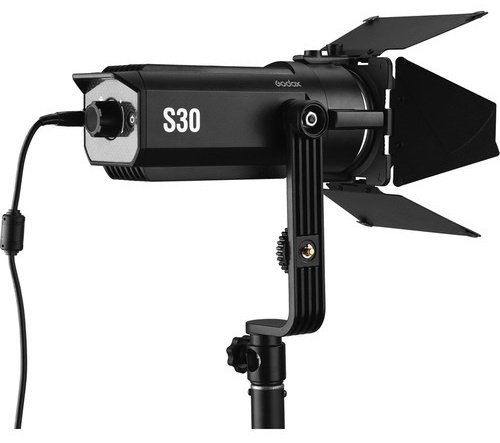 Постоянный свет Godox S30-D Focusing LED 3-Light Kit купить,0