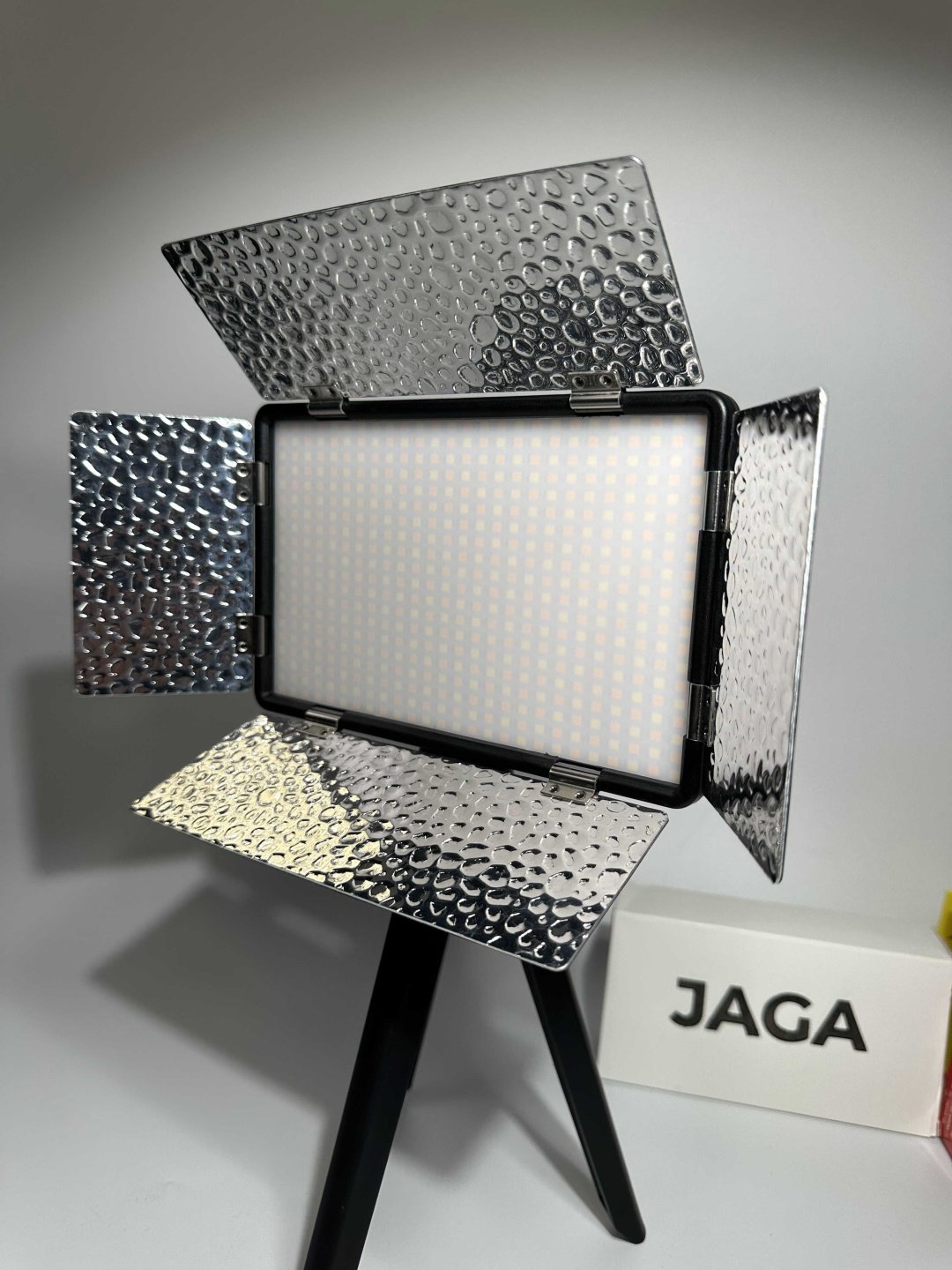 Постоянный свет JAGA 520 PRO-LB37 - ForteMarket Постоянный свет JAGA 520 PRO-LB37 купить,0
