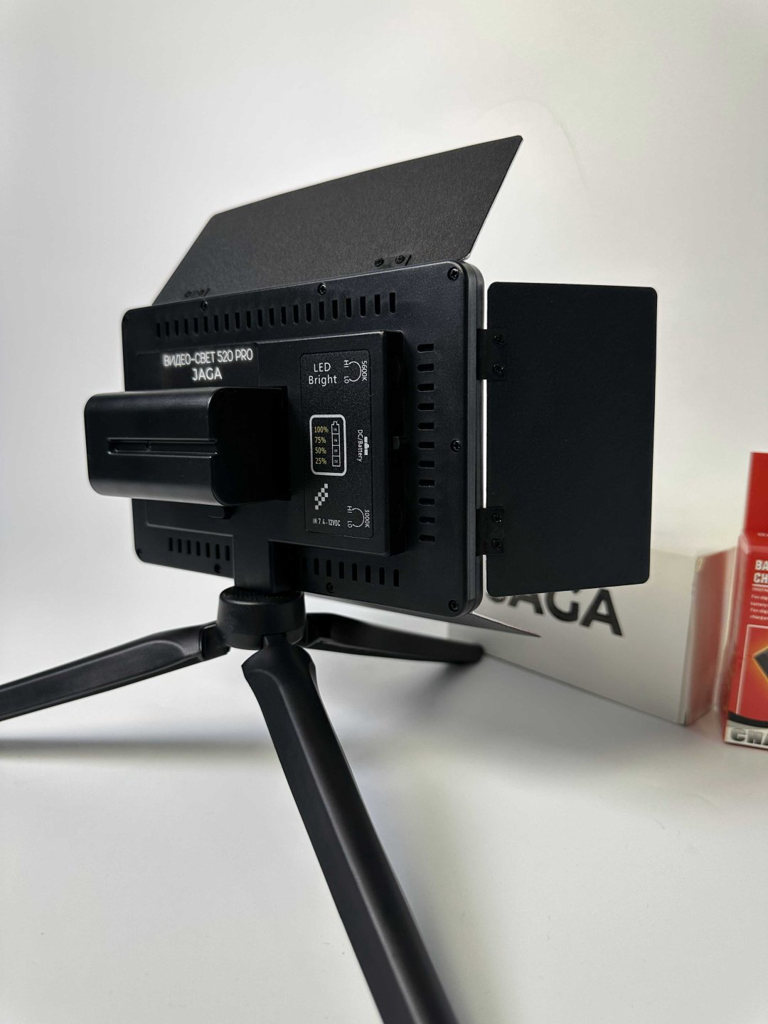 Постоянный свет JAGA 520 PRO-LB37 купить,NaN
