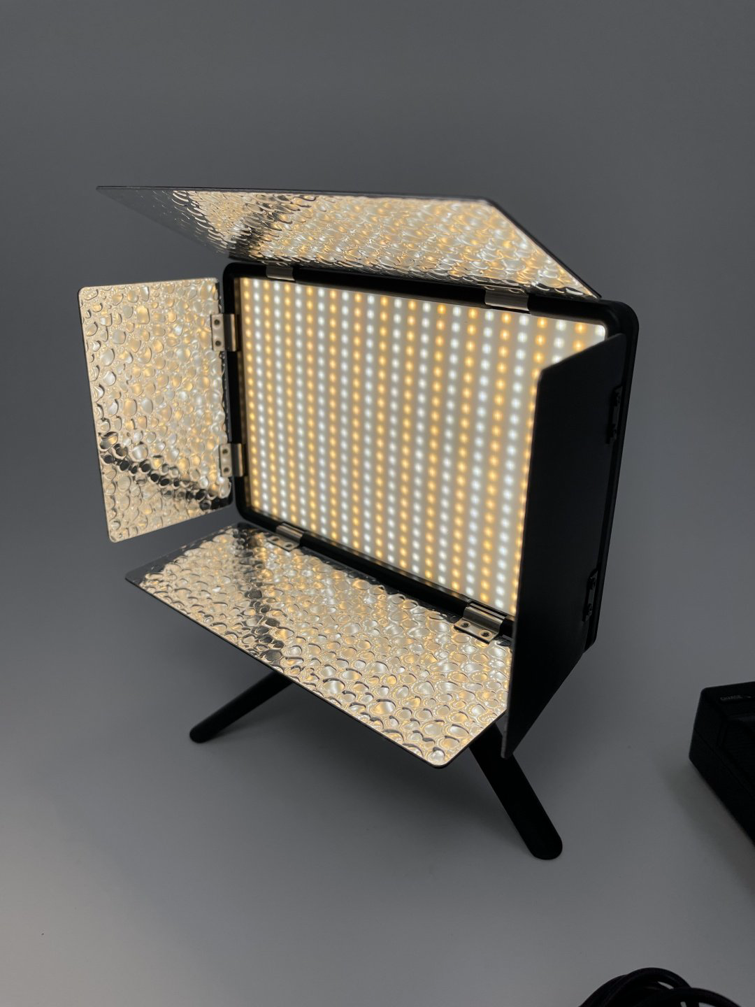 Постоянный свет 520 LED PRO Digitek купить,NaN