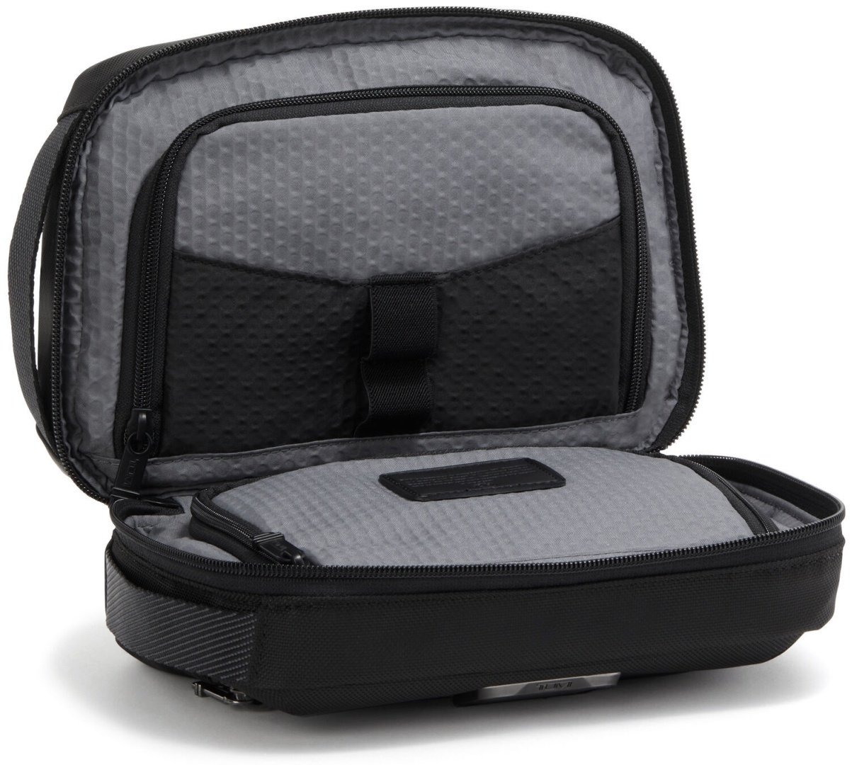 TUMI несессер натуральная кожа, нейлон 24X16 см купить,NaN