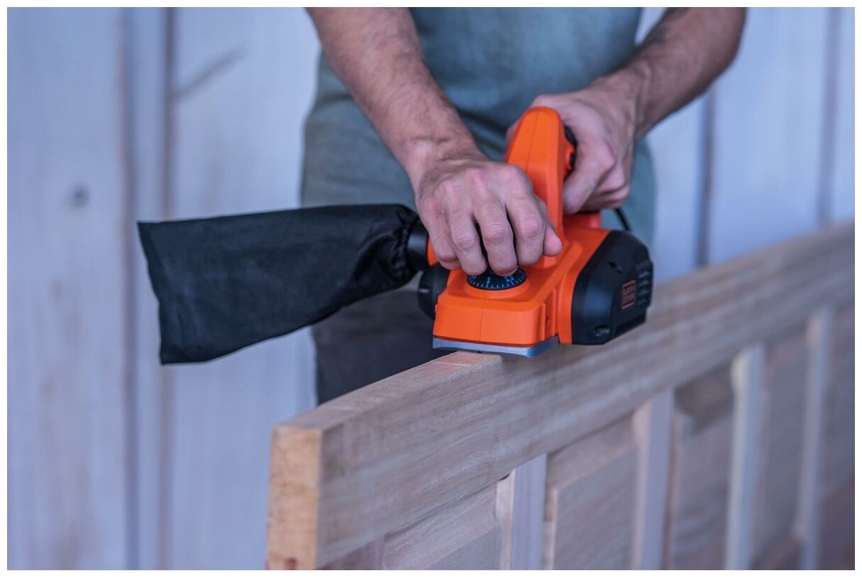 Электрорубанок Black & Decker BEW712-QS купить,46910