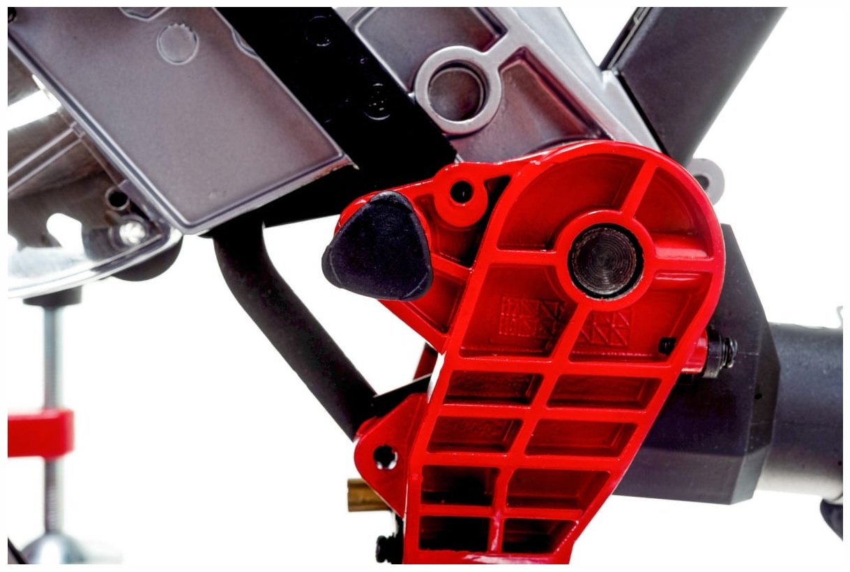 Пила торцовочная Einhell 4300890 купить,69900